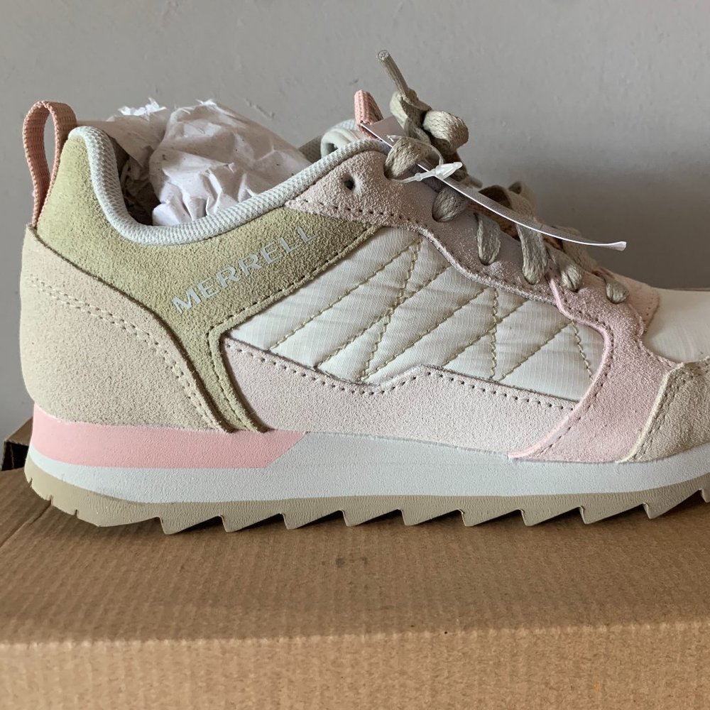 NWT - In Box, never worn, Merrell Alpine Sneaker in Oyster/Rose